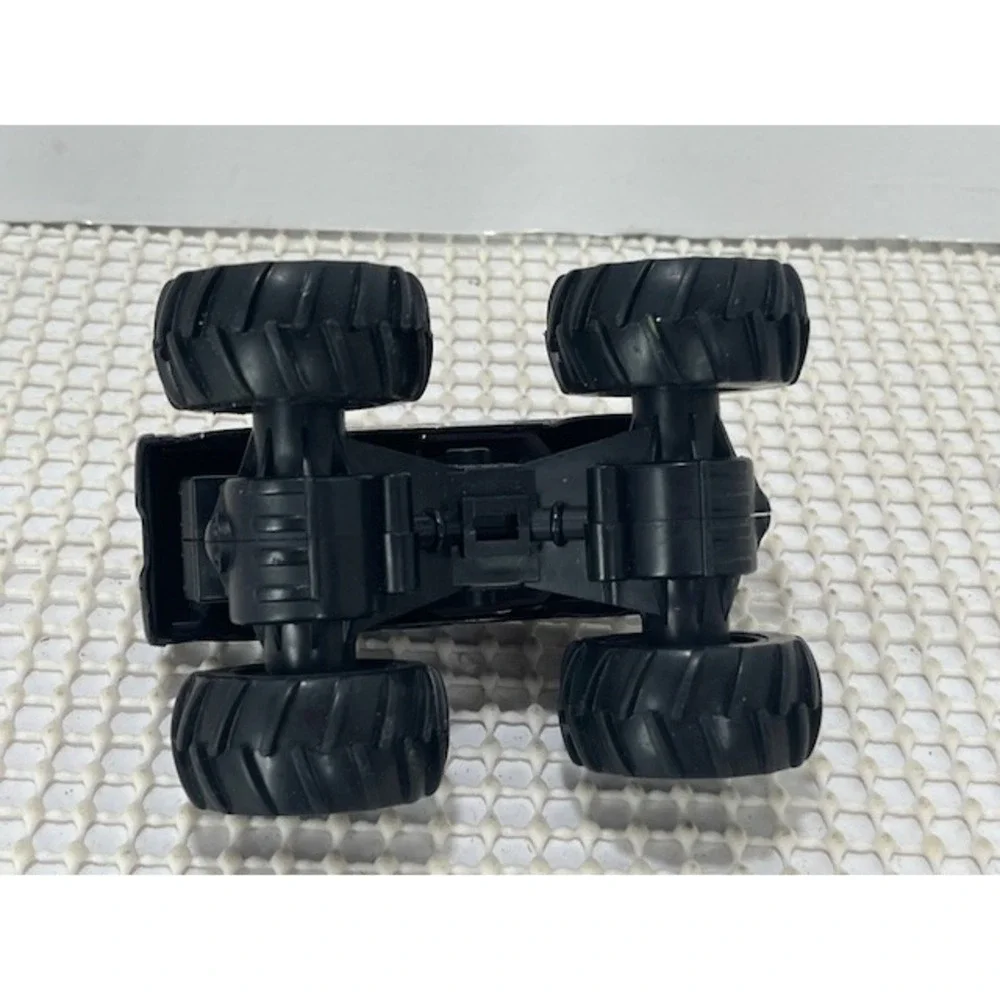 Hot Wheels Monster Jam Mohawk Warrior‎ Monster Truck 1:64